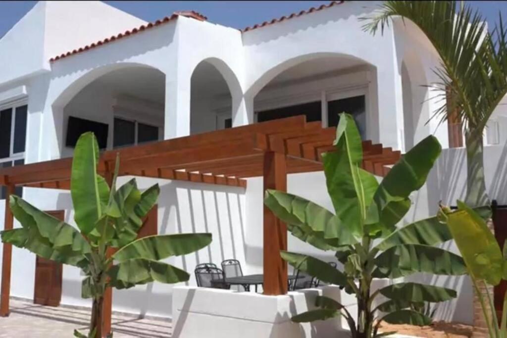 Gezellige Villa Met Prachtig Zicht En Zwembad Arona  Zewnętrze zdjęcie