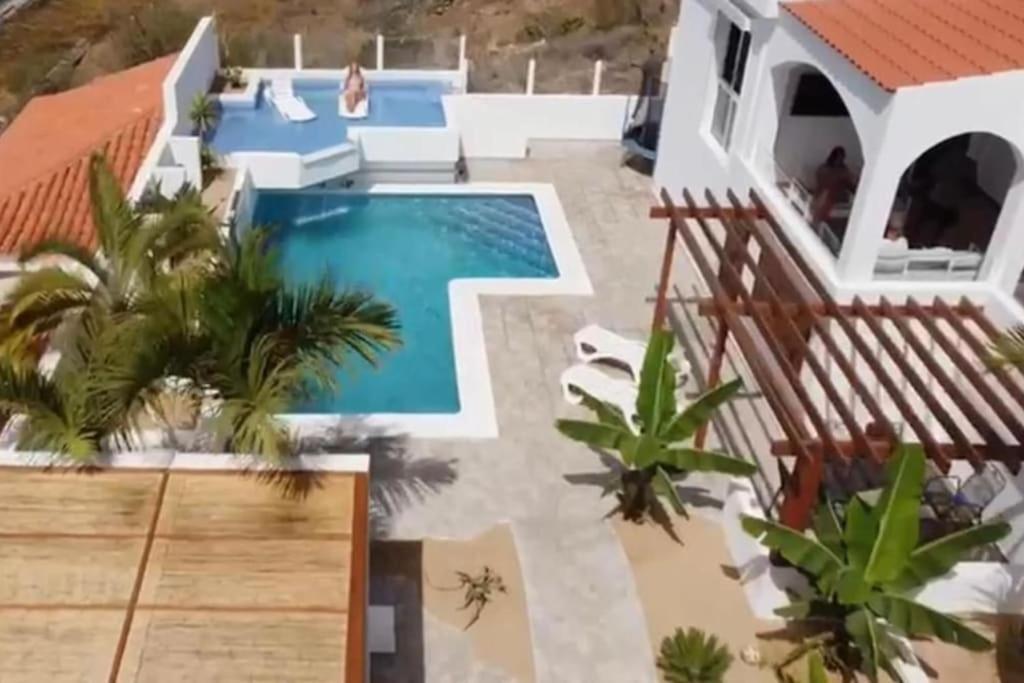 Gezellige Villa Met Prachtig Zicht En Zwembad Arona  Zewnętrze zdjęcie
